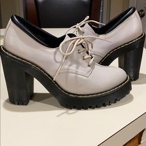 Grey Dr. Martens size 7